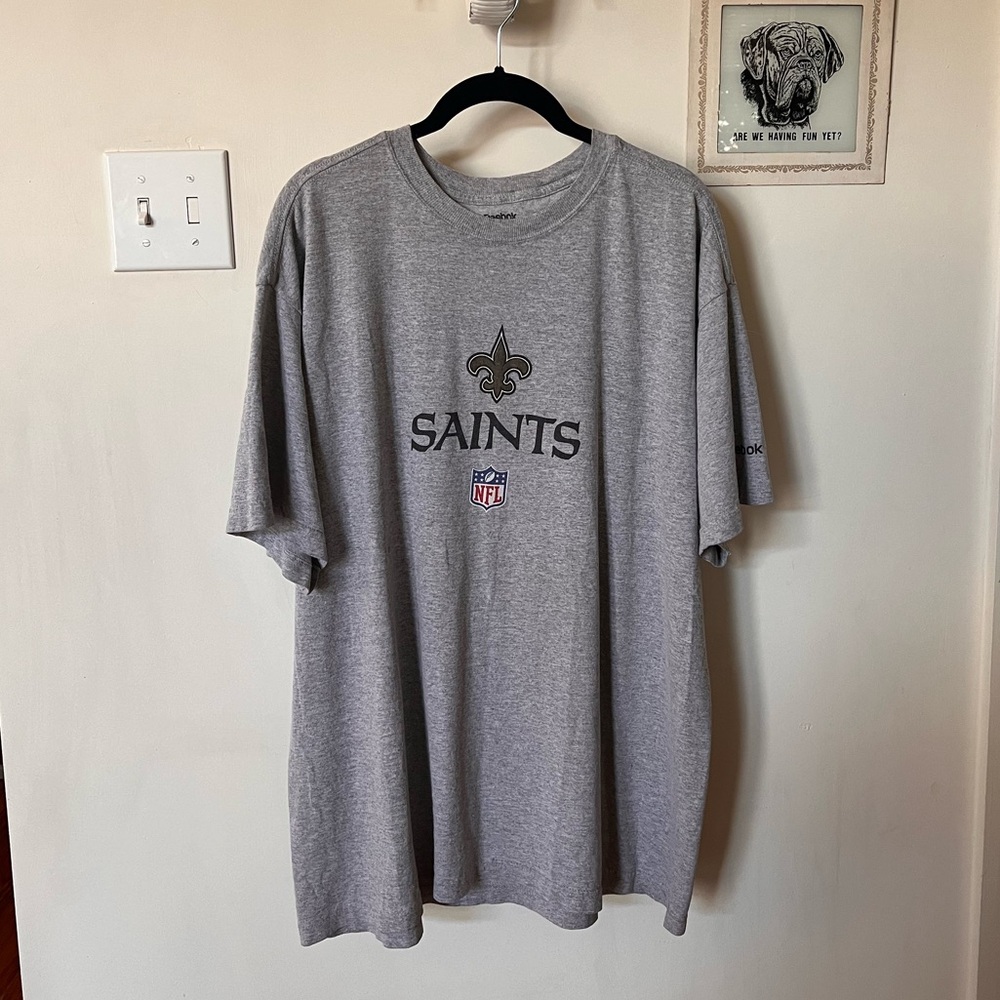[reebok & nfl] gray saints fleur de lis vintage t-shirt
